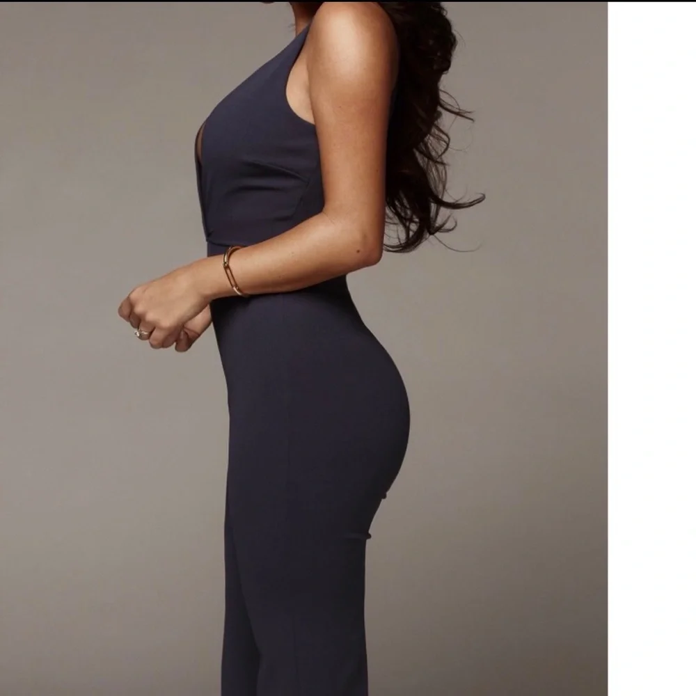 🛍️🛍️ HOST PICK 🎁 NWT JLUXLABEL Show Stopper Jumpsuit. Fits so well and very sexy - Picture 5 of 9